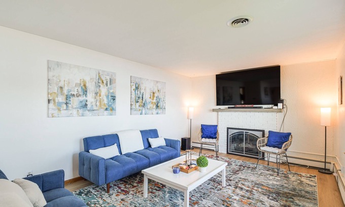 East Moline House | Waterfront Home w/Game Room: 4 Mi to Le Claire!