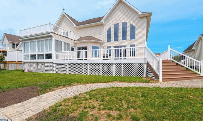 Ocean Pines House | Waterfront Home with views of OC Skyline!