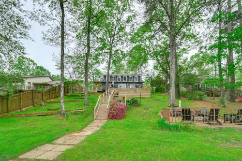 Negreet House | Waterfront House on Toledo Bend with Private Dock!