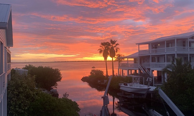 Cutthroat Harbor Estates House | Waterfront Keys Sunset Spectacular