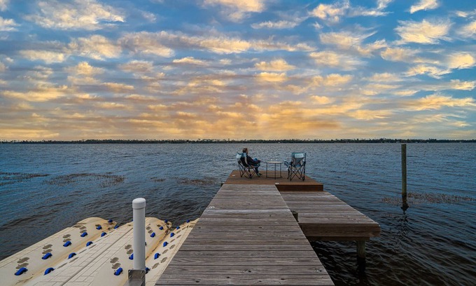 Panama City House | Waterfront Lake house in Panama City