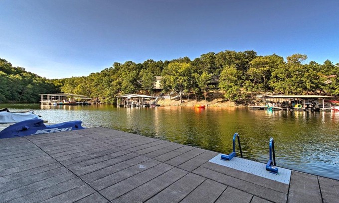 Lakeland Apartment | Waterfront Lake Ozark Condo with Balcony and Pool