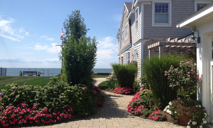 Middlesex County House | Waterfront Long Island Sound Luxury Home, Cornfield Pt Old Saybrook, CT