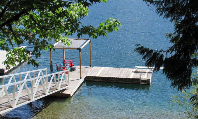 Youbou House | Waterfront on Lake Cowichan - Available from October 15, 2025.