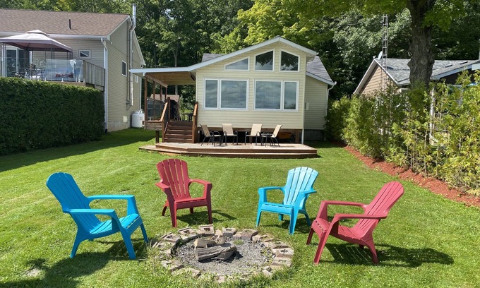 Bobcaygeon Cottage | Waterfront Paradise on the lake!