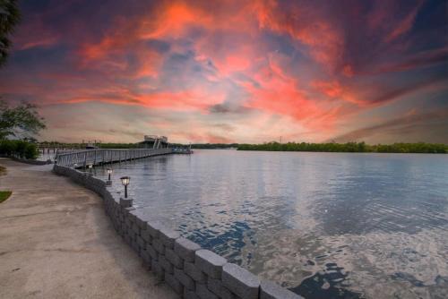 Riverview House | Waterfront Paradise on Tampa Bay with Pool
