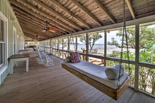 Perdido Beach House | Waterfront Perdido Beach House with Canoes and Kayaks!