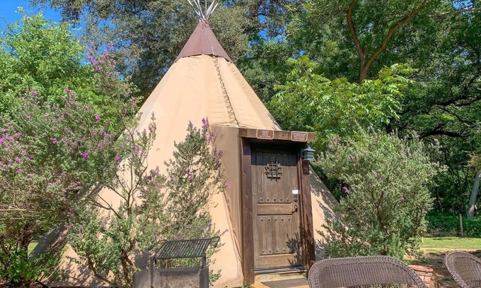Seguin Apartment | Waterfront Teepee 1 - Prancing Deer
