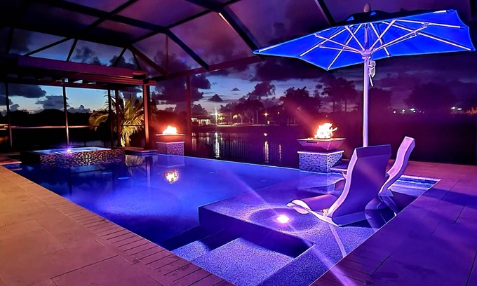 Ellenton House | Waterfront Tropical Sanctuary