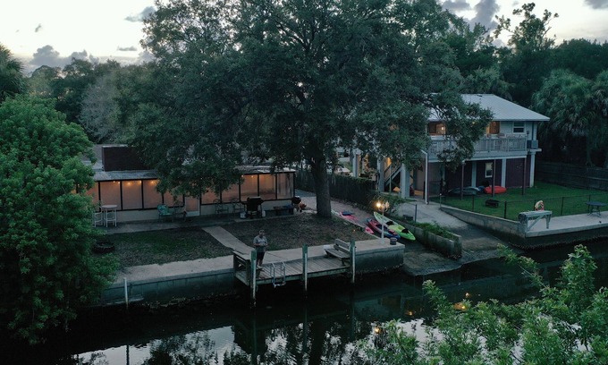 Weeki Wachee Gardens House | Waterfront!Boat Dock,ramp, kayaks, SUP, Easy gulf access, fishing, scallops