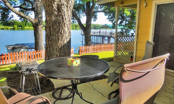Kingsland House | *WaterfrontHome*InstaworthySunsets*PetsWelcome*