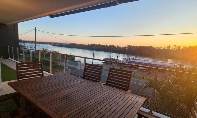 Forster Apartment | Waterline 202