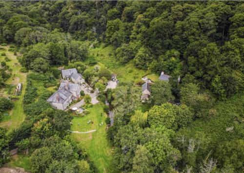 Dartmouth House | Watermill Cottages - 18th Century converted Mill 10 mins from beach