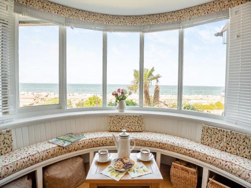 Rhos on Sea House | Waterside