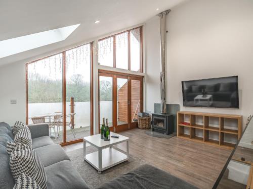 Rastrick House | Waterside Lodge Fifteen - Uk36708