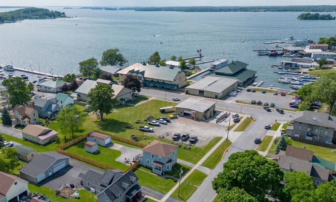Clayton House | Waterview House w/Fenced Yard, Woodboat, & Museum
