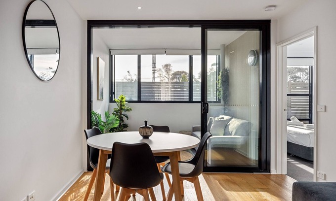 Mornington Peninsula Apartment | Wattle Beachside Apartment