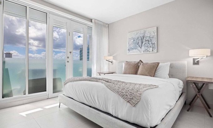 Puerta de Tierra Apartment | Wave Front Escape | Trendy Studio in Condado