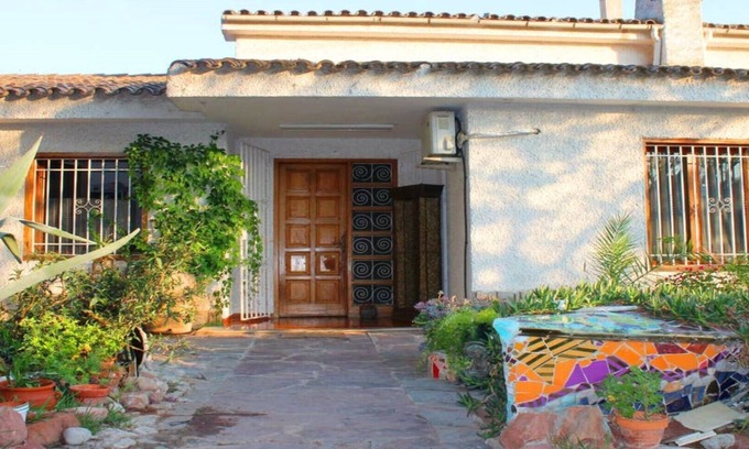 Benicassim Villa | Wave Samurai room - Ingart Art House
