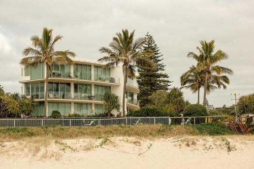 Currumbin Apartment | Waves 203 on Currumbin