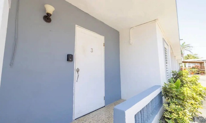 Jobos House | Waves & Chill 3 | Jobos Guest House