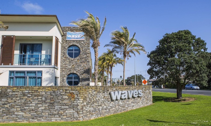 Orewa Hotel | Waves Motel