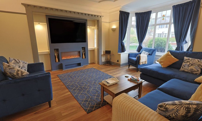 Rhos on Sea House | Waves of Memories Rhos on Sea
