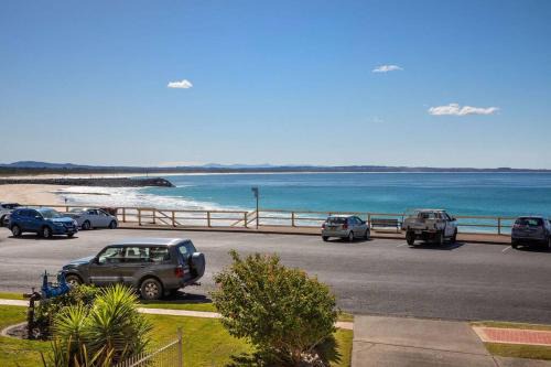 Forster Apartment | Waves on North, El Sandi 4, Beachfront getaway