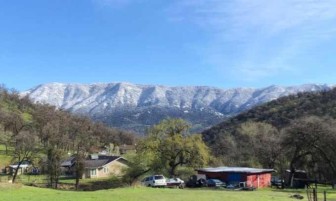 Squaw Valley House | Waxberry Getaway Sequoia/Kings Canyon National Pks