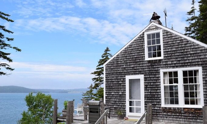 Seal Cove Cottage | WE DO NOT ACCEPT 2026 RESERVATIONS UNTIL JANUARY