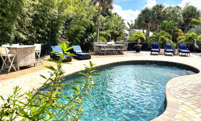 Siesta Key House | We made this 5-star property even better! Just read our reviews!