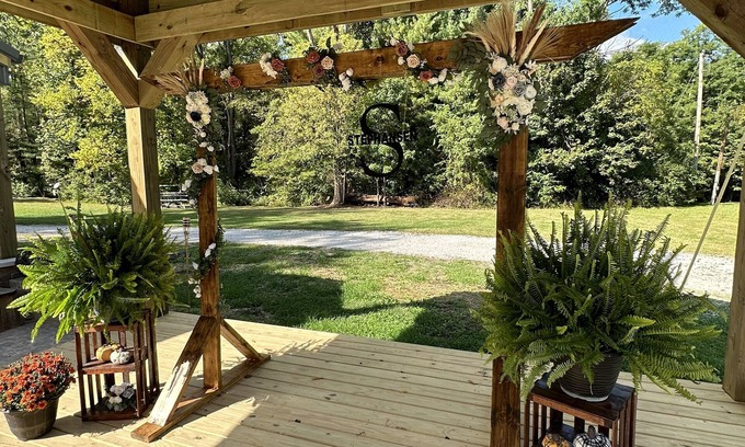 Patricksburg Cabin | Wedding Veranda and lodging at Cataract Falls Lodge