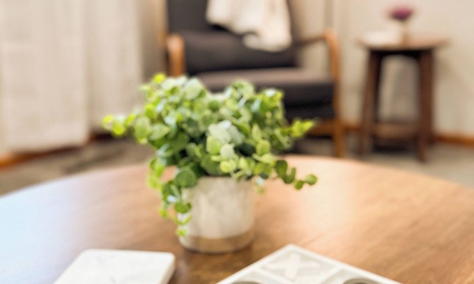Lincoln Apartment | Wedgewood Wonder - Charming 2 bed 1 bath
