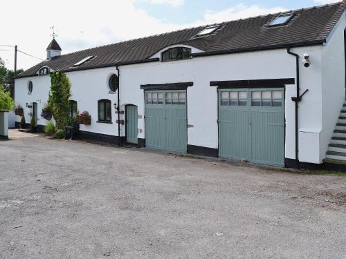 Knutsford House | Wee Bridge Farm Cottage