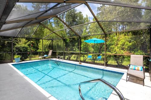 Bayport House | Weeki Wachee House - Charming Home with Heated Pool, A Nature Lover's Paradise!