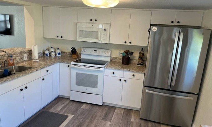 Weeki Wachee Gardens House | Weeki Wachee Overflow House