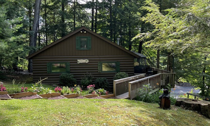 Bolton Landing Cottage | Weekly rental, Sat-Sat Across the street from beach and walking distance to town