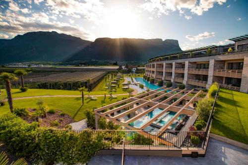 Cornaiano Hotel | Weinegg Wellviva Resort