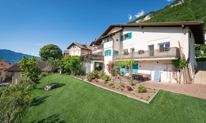 Termeno Sulla Strada del Vino Apartment | Weishof