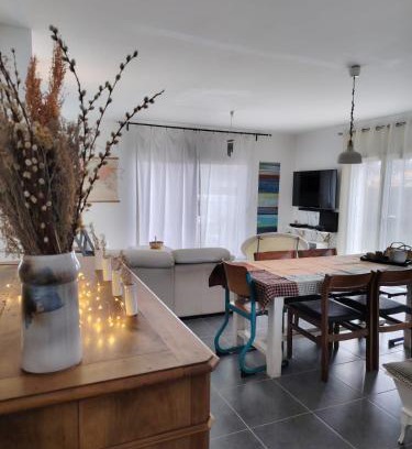 Moutiers-les-Mauxfaits House | Welcome to Najat's