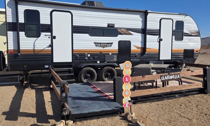 Dolan Springs House | Welcome Clarabelle @ Cain's Ranch. Cozy RV in Lovely Dolan Springs, AZ