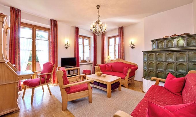 Garmisch-Partenkirchen Apartment | Welcome to the "UrSprung" apartment - your cosy retreat in Partenkirchen!