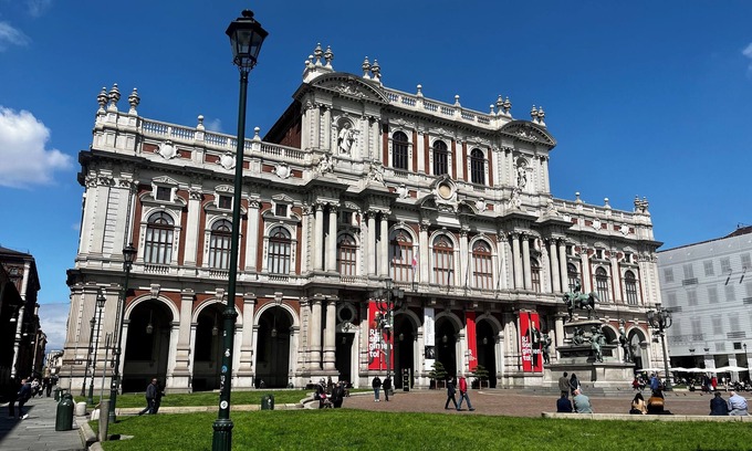Historic Centre Apartment | Welcome to Casa Meraviglia, an oasis of peace in the beating heart of Turin.