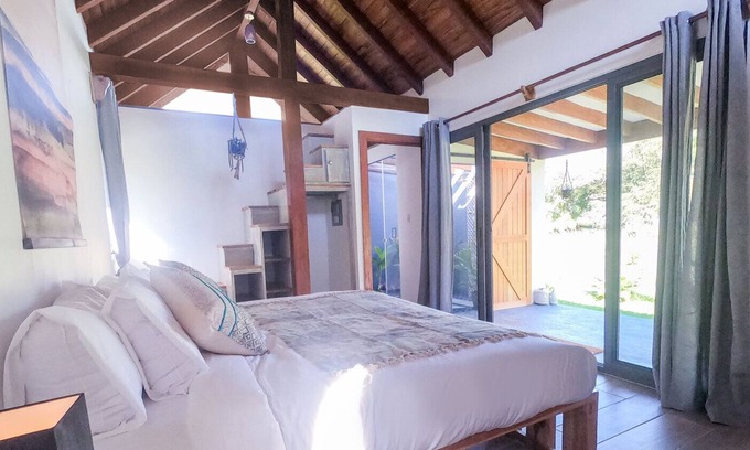 Veraguas Resort | WELCOME TO CATALINA’S HIDEAWAY