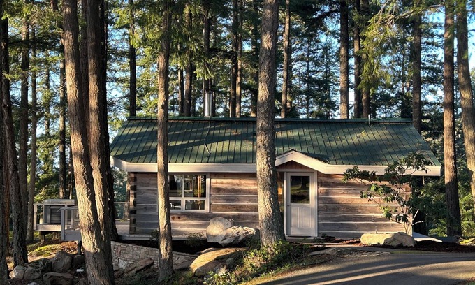 Mayne Island Cabin | Welcome to Cloud 99!