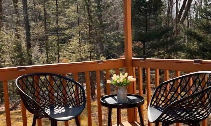 Forestburgh House | Welcome to Forestburgh - Cozy 3 bed/2 bath family friendly cabin