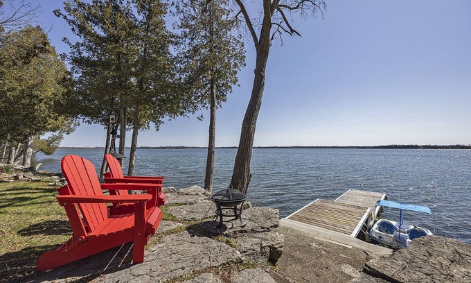 Stone Mills Cottage | Welcome to Lake House On Park