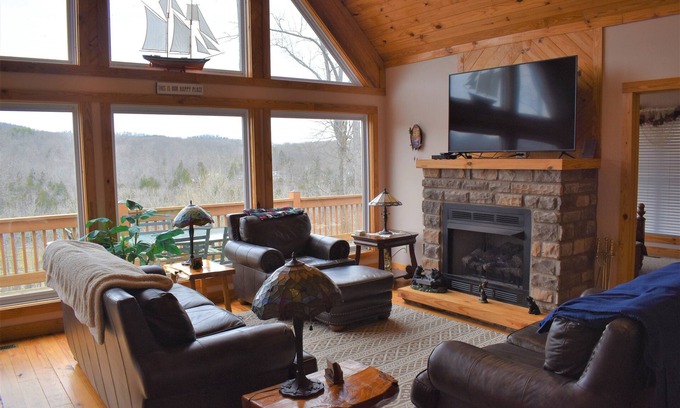 Sloans Valley House | Welcome to M&M Retreat – Your Lake Cumberland Escap