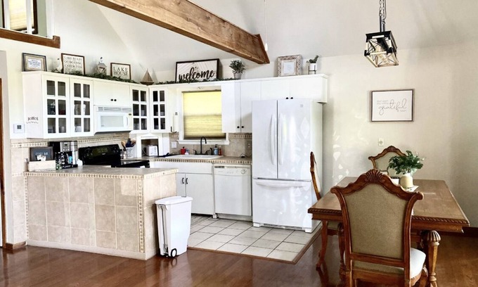 Eufaula Cabin | Welcome to our beautiful lake property, nestled on the stunning area of Eufaula