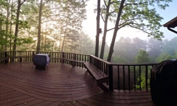 Murphy Cabin | Welcome to our Cabin! Forget your worries in this recently updated place.